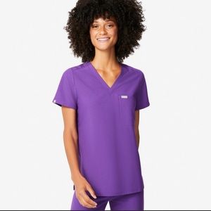 FIGS ULTRA VIOLET CATARINA 1 POCKET SCRUB TOP 🆕!!